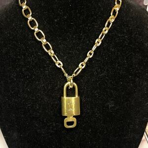 Louis Vuitton Lock & Key Set #446 w/ an 18” Gold-Tone Chunky Chain Necklace